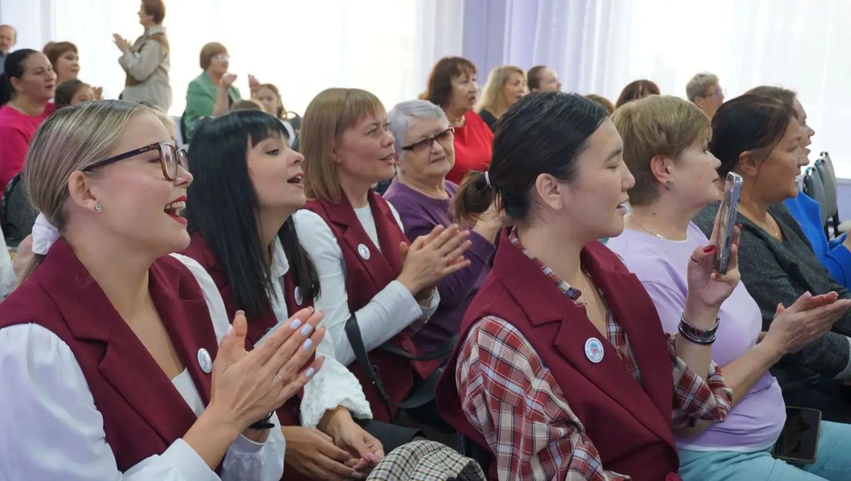 В преддверии Дня воспитателя в микрорайоне Университетский состоялся праздничный концерт «Сердце, отданное детям» В преддверии Дня воспитателя в микрорайоне Университетский состоялся праздничный концерт «Сердце, отданное детям»