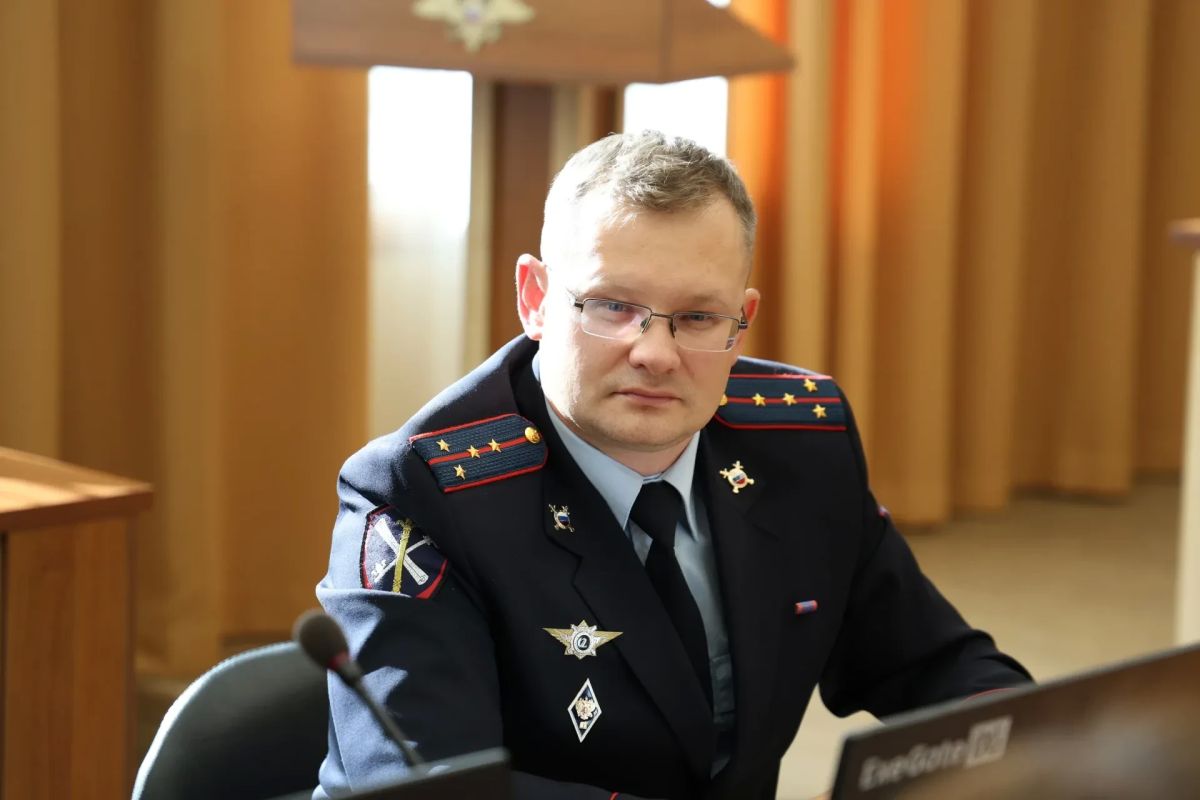 В Приангарье члены общественного совета и полицейские обсудили вопросы профилактики наркомании и патриотическую работу с молодежью В Приангарье члены общественного совета и полицейские обсудили вопросы профилактики наркомании и патриотическую работу с молодежью
