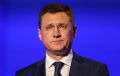 Вице-премьер Александр Новак поручил усилить контроль за ценами на топливо и максимально оперативно устранять локальный дефицит, сообщили в правительстве по итогам совещания о ситуации на топливном рынке