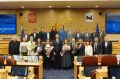 Накануне Дня Иркутской области в Законодательном собрании уже в пятнадцатый раз вручали Почетный знак имени первого губернатора Приангарья Юрия Абрамовича Ножикова — «Признание»