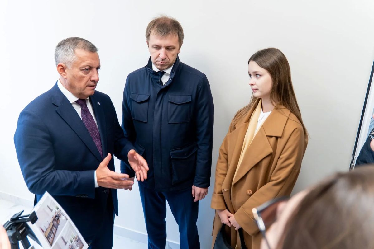 Губернатор Приангарья Игорь Кобзев: Создание достойных условий для жизни студентов – это инвестиция в будущее Иркутской области