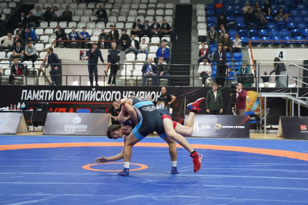 XXI Всероссийский турнир по греко-римской борьбе памяти Олимпийского чемпиона, Почетного гражданина города Иркутска Константина Григорьевича Вырупаева 2-3 октября проходил во Дворце спорта «Труд» XXI Всероссийский турнир по греко-римской борьбе памяти Олимпийского чемпиона, Почетного гражданина города Иркутска Константина Григорьевича Вырупаева 2-3 октября проходил во Дворце спорта «Труд»