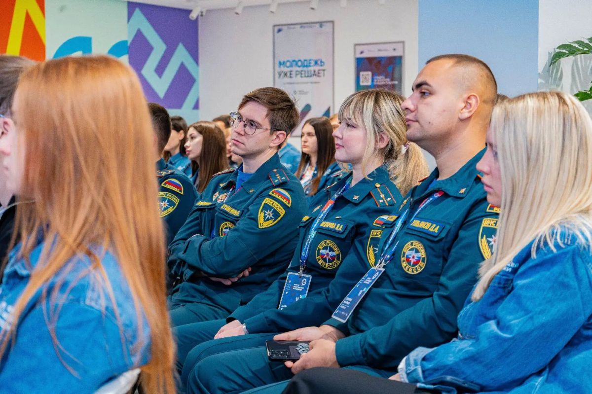 Молодежный совет Главного управления принял участие в Форуме работающей молодежи Иркутской области Молодежный совет Главного управления принял участие в Форуме работающей молодежи Иркутской области