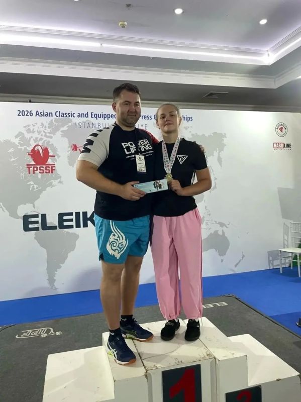 Спортсмены Приангарья завоевали пять медалей на чемпионате и первенстве Азии по пауэрлифтингу в дисциплинах «жим» и «жим классический» Спортсмены Приангарья завоевали пять медалей на чемпионате и первенстве Азии по пауэрлифтингу в дисциплинах «жим» и «жим классический»