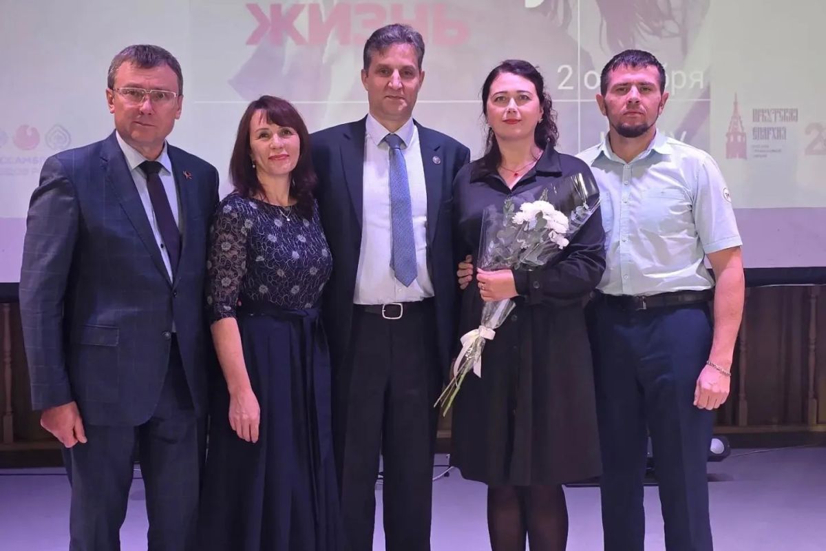 Доноров костного мозга из Иркутской области наградили медалями