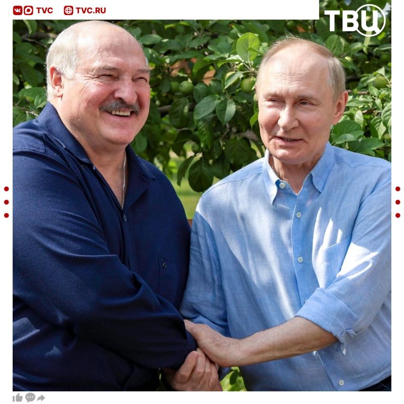 Александр Лукашенко поздравил Владимира Путина с днем рождения