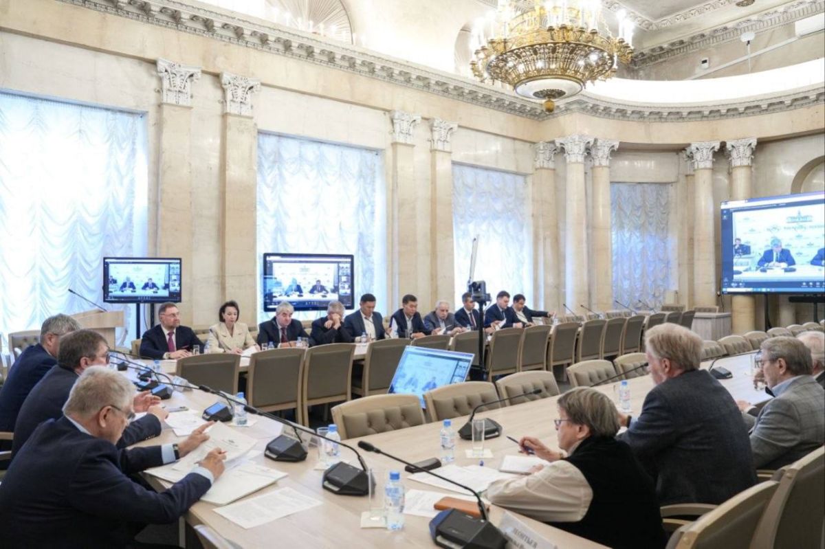 Ученые РАН помогут разработать проект по добыче апатитов в Бурятии
