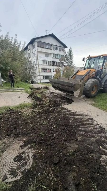 11 лестниц отремонтировали в микрорайоне Первомайском 11 лестниц отремонтировали в микрорайоне Первомайском