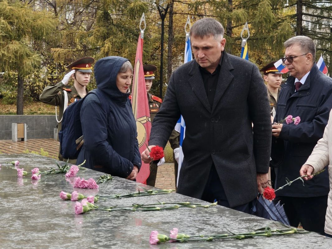 Митинг в честь годовщины русско-монгольского сотрудничества состоялся в Ангарске Митинг в честь годовщины русско-монгольского сотрудничества состоялся в Ангарске