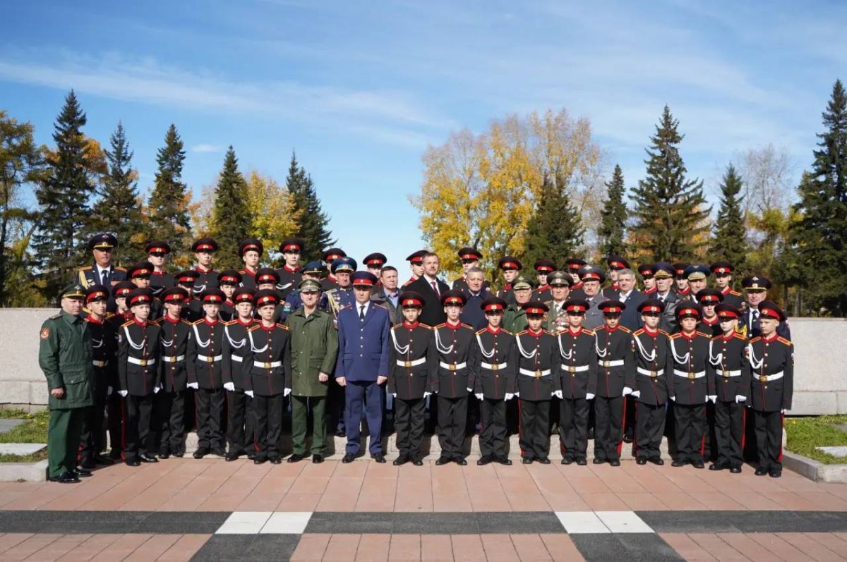 Иркутские кадеты принесли клятву на верность Родине Иркутские кадеты принесли клятву на верность Родине
