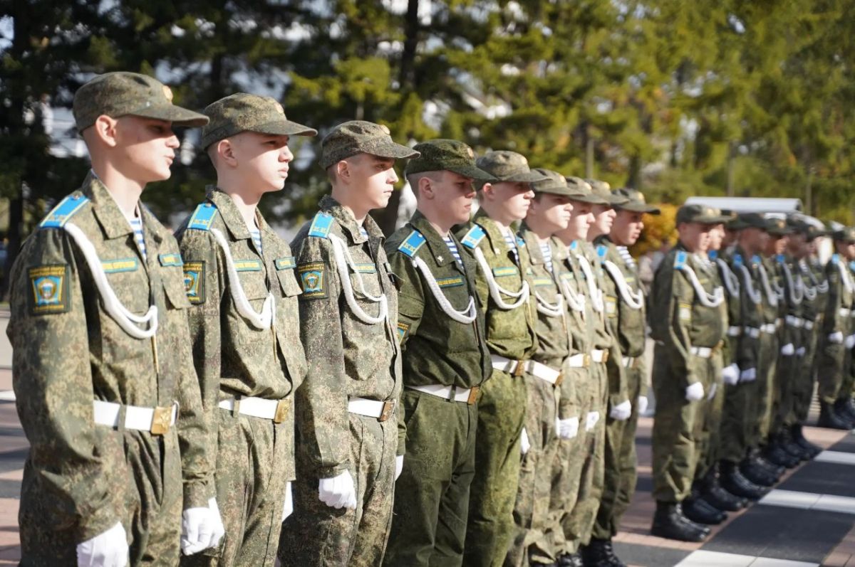 92 кадета Иркутской области принесли клятву на верность Родине 92 кадета Иркутской области принесли клятву на верность Родине