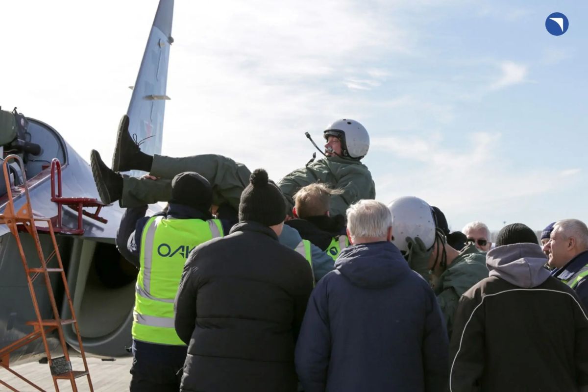 Первый полет третьего опытного Як-130М Первый полет третьего опытного Як-130М