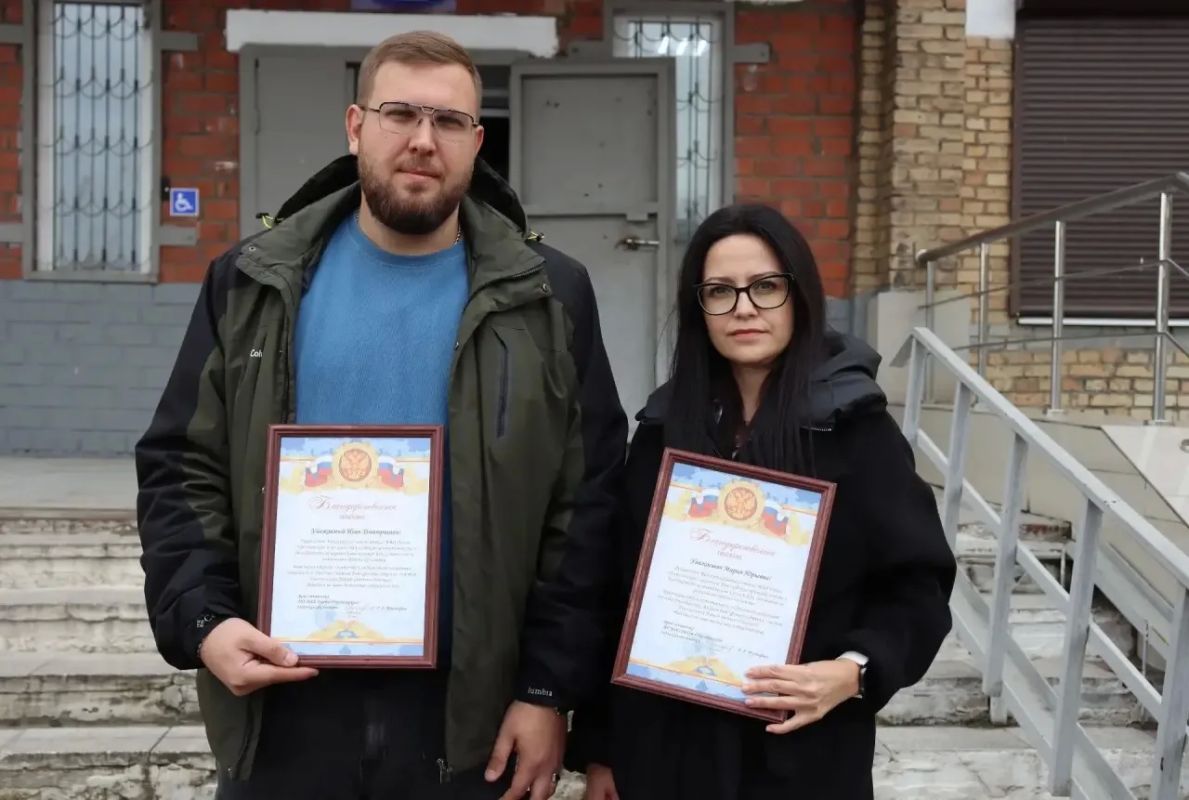 Мама не открывала дверь 5-летней дочке, малышка попросила о помощи соседей