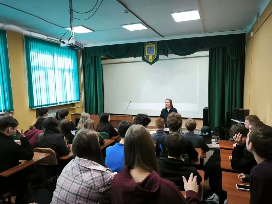 Сотрудники Госавтоинспекции провели профилактическое мероприятие со старшеклассниками Нижнеудинска