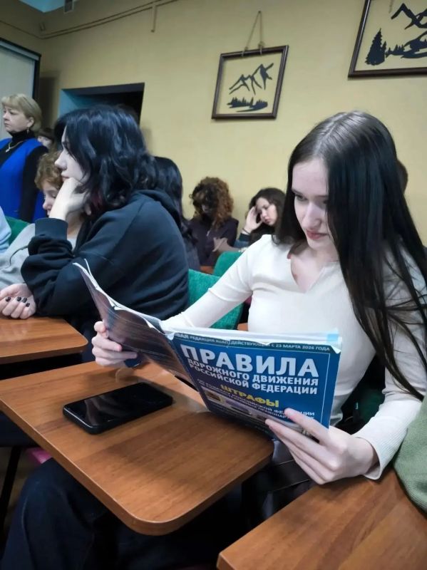 Сотрудники Госавтоинспекции провели профилактическое мероприятие со старшеклассниками Нижнеудинска Сотрудники Госавтоинспекции провели профилактическое мероприятие со старшеклассниками Нижнеудинска
