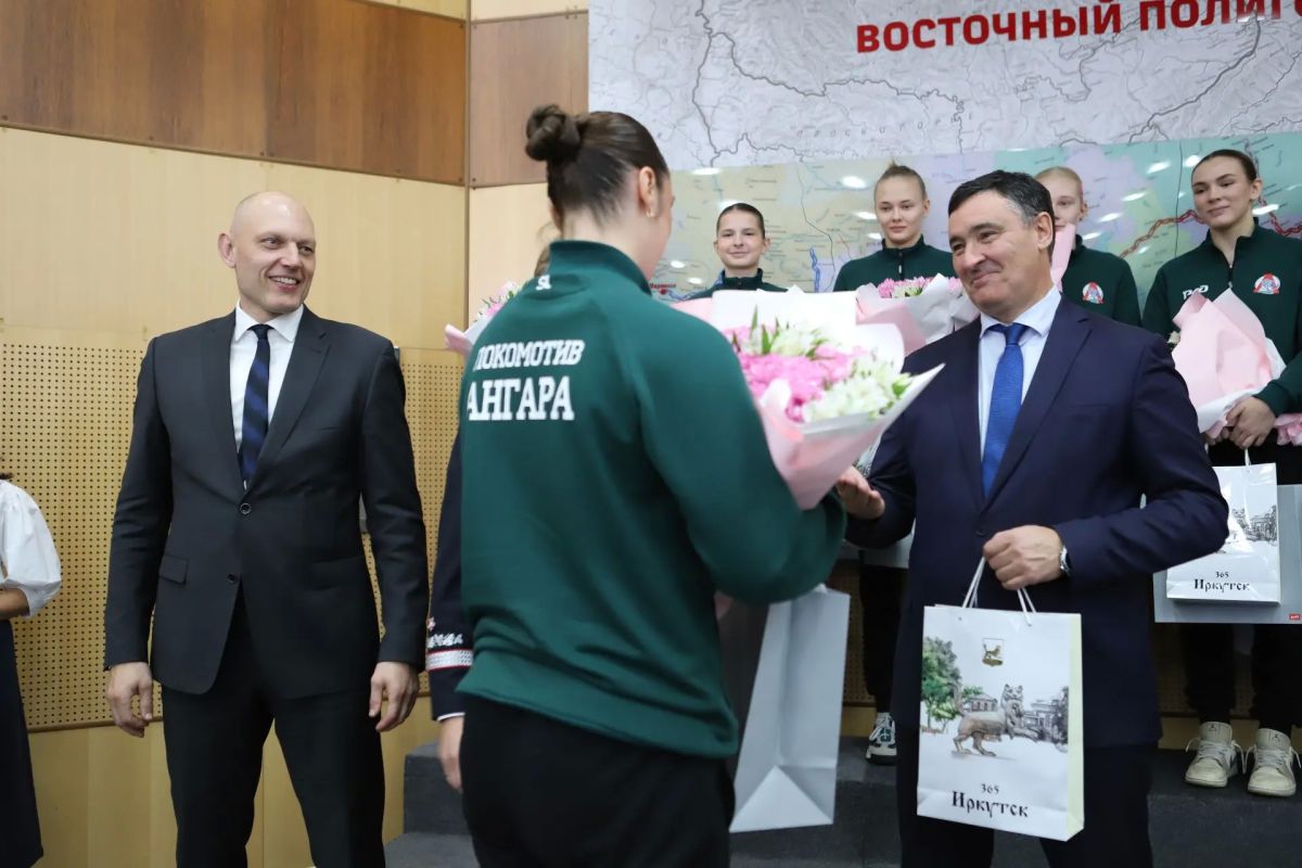 Руслан Болотов: Для женской волейбольной юношеской команды «Локомотив-Ангара» начался новый спортивный сезон Руслан Болотов: Для женской волейбольной юношеской команды «Локомотив-Ангара» начался новый спортивный сезон