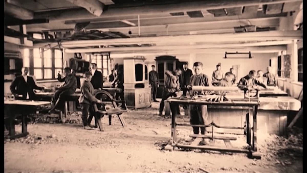 13 октября 1868 года в Иркутске состоялось открытие сиропитательно-ремесленной школы для мальчиков
