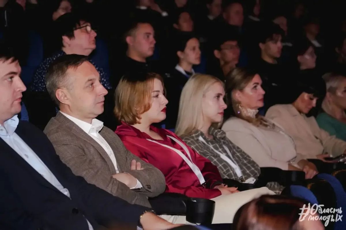 Игорь Кобзев: В Иркутске проходит Всероссийская конференция «Академия профилактики». К нам приехали больше 150 человек из 53 регионов страны, чтобы обсудить актуальные вопросы профилактики современных угроз безопасности в... Игорь Кобзев: В Иркутске проходит Всероссийская конференция «Академия профилактики». К нам приехали больше 150 человек из 53 регионов страны, чтобы обсудить актуальные вопросы профилактики современных угроз безопасности в...