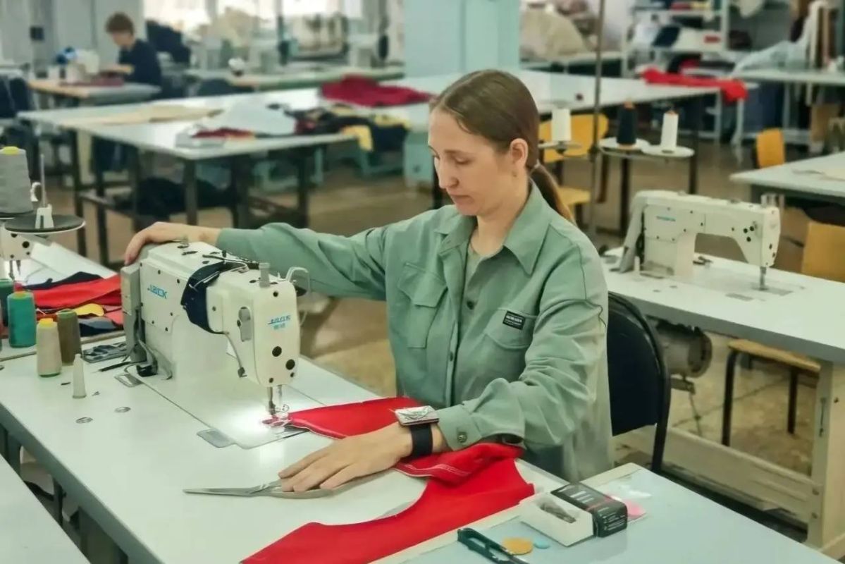 В Усолье-Сибирском готовят кадры для легкой промышленности В Усолье-Сибирском готовят кадры для легкой промышленности
