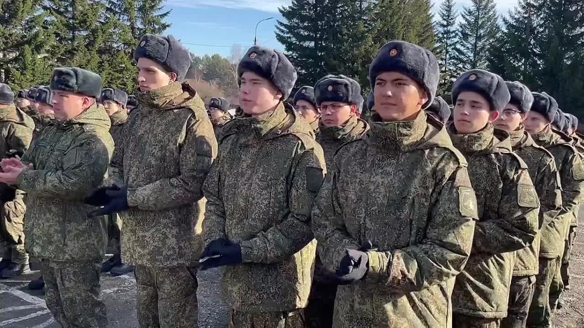 Игорь Кобзев: Сегодня важный день для более чем сотни молодых жителей Иркутской области – они в составе первых команд призывников отправились к местам прохождения службы со сборного пункта. Всего этой осенью ряды...