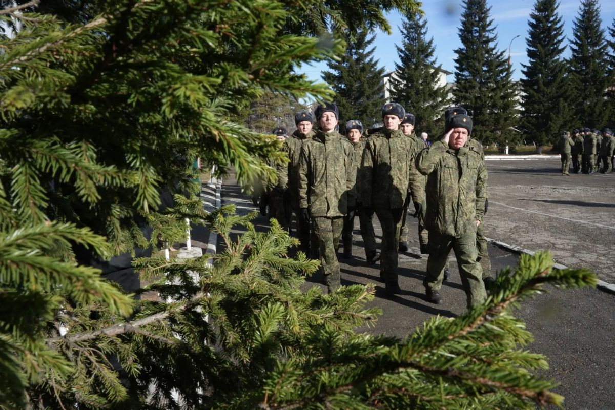 Более 2,2 тысячи призывников из Иркутской области будут отправлены на военную службу за осенний период Более 2,2 тысячи призывников из Иркутской области будут отправлены на военную службу за осенний период