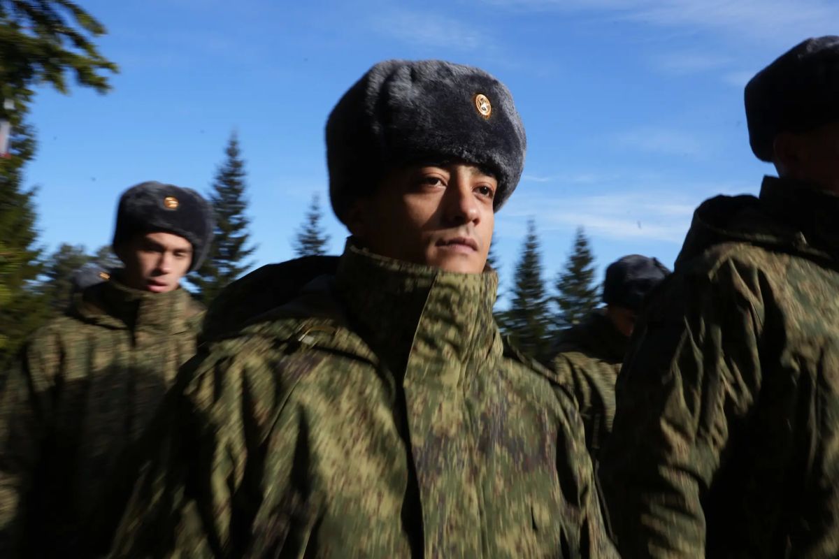 Более 2,2 тысячи призывников из Иркутской области будут отправлены на военную службу за осенний период Более 2,2 тысячи призывников из Иркутской области будут отправлены на военную службу за осенний период