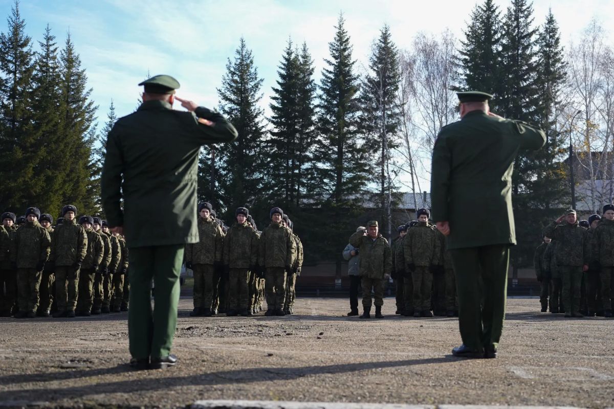 Более 2,2 тысячи призывников из Иркутской области будут отправлены на военную службу за осенний период Более 2,2 тысячи призывников из Иркутской области будут отправлены на военную службу за осенний период