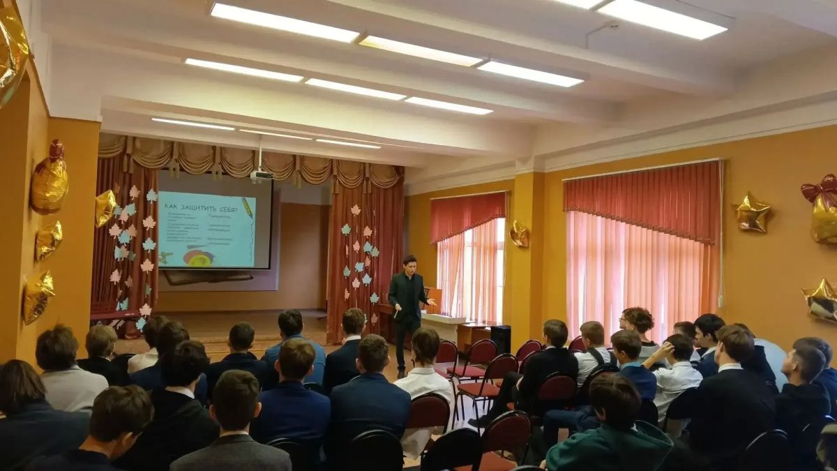 Цикл лекций и профориентационных экскурсий для школьников и студентов прошли в Иркутске