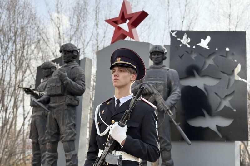 В Железногорске-Илимском открыли мемориал погибшим участникам СВО