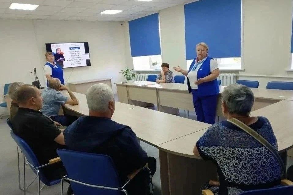 Кадровый центр Иркутской области оказал более 6,7 тысячи мер поддержки по социальной адаптации с начала года Кадровый центр Иркутской области оказал более 6,7 тысячи мер поддержки по социальной адаптации с начала года