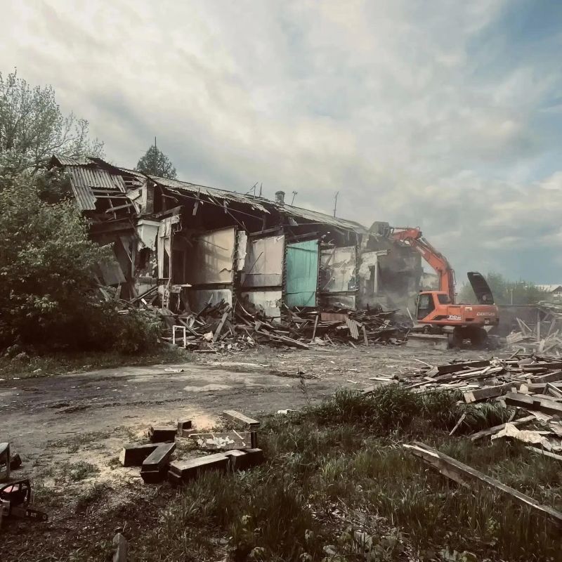 этом году в столице Прибайкалья снесли 36 аварийных домов этом году в столице Прибайкалья снесли 36 аварийных домов