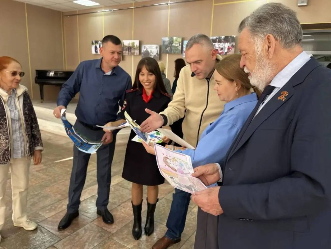 Полицейские Приангарья подвели итоги регионального этапа Всероссийского конкурса детского рисунка «Мои родители работают в полиции – 2026» Полицейские Приангарья подвели итоги регионального этапа Всероссийского конкурса детского рисунка «Мои родители работают в полиции – 2026»
