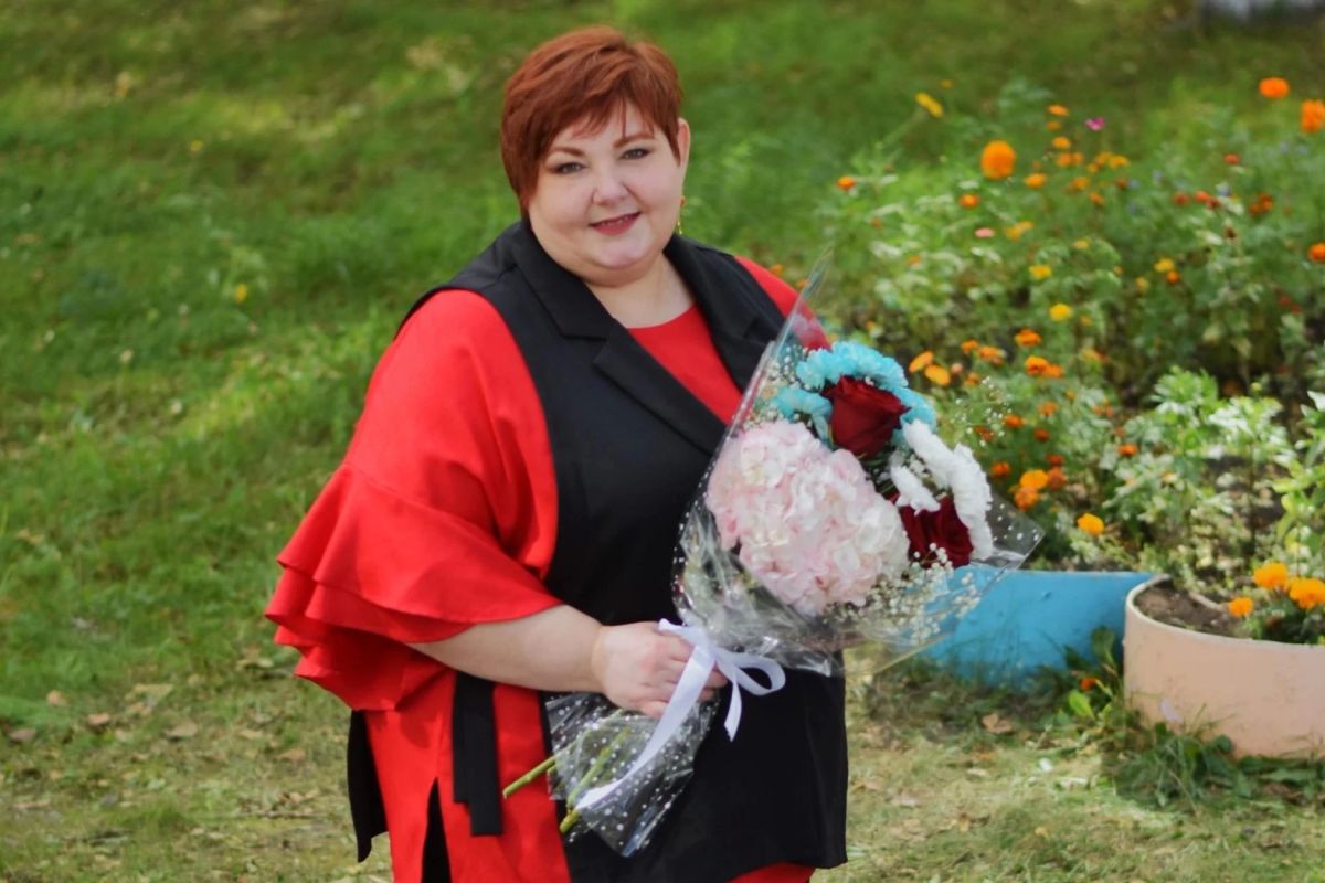 Педагог школы № 16 Черемхово Лариса Гладышева представит Иркутскую область в финале Всероссийского конкурса педагогических работников «Воспитать человека» Педагог школы № 16 Черемхово Лариса Гладышева представит Иркутскую область в финале Всероссийского конкурса педагогических работников «Воспитать человека»