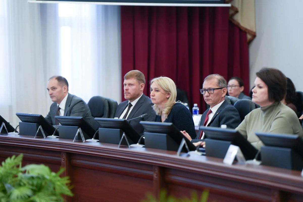 Прогноз социально-экономического развития Иркутской области на 2027 год и плановый период 2028 и 2029 годов рассмотрели на заседании Правительства Иркутской области Прогноз социально-экономического развития Иркутской области на 2027 год и плановый период 2028 и 2029 годов рассмотрели на заседании Правительства Иркутской области
