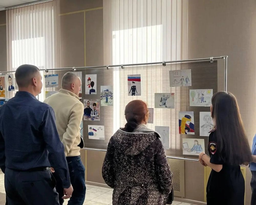 Полицейские Приангарья подвели итоги регионального этапа Всероссийского конкурса детского рисунка «Мои родители работают в полиции – 2026» Полицейские Приангарья подвели итоги регионального этапа Всероссийского конкурса детского рисунка «Мои родители работают в полиции – 2026»