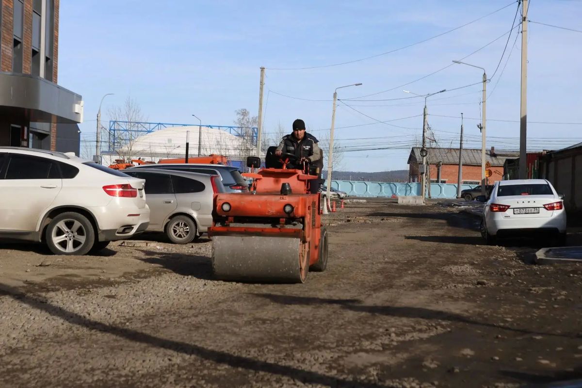 Сегодня ночью на улице Восточный промузел будут укладывать нижний слой асфальтобетона Сегодня ночью на улице Восточный промузел будут укладывать нижний слой асфальтобетона