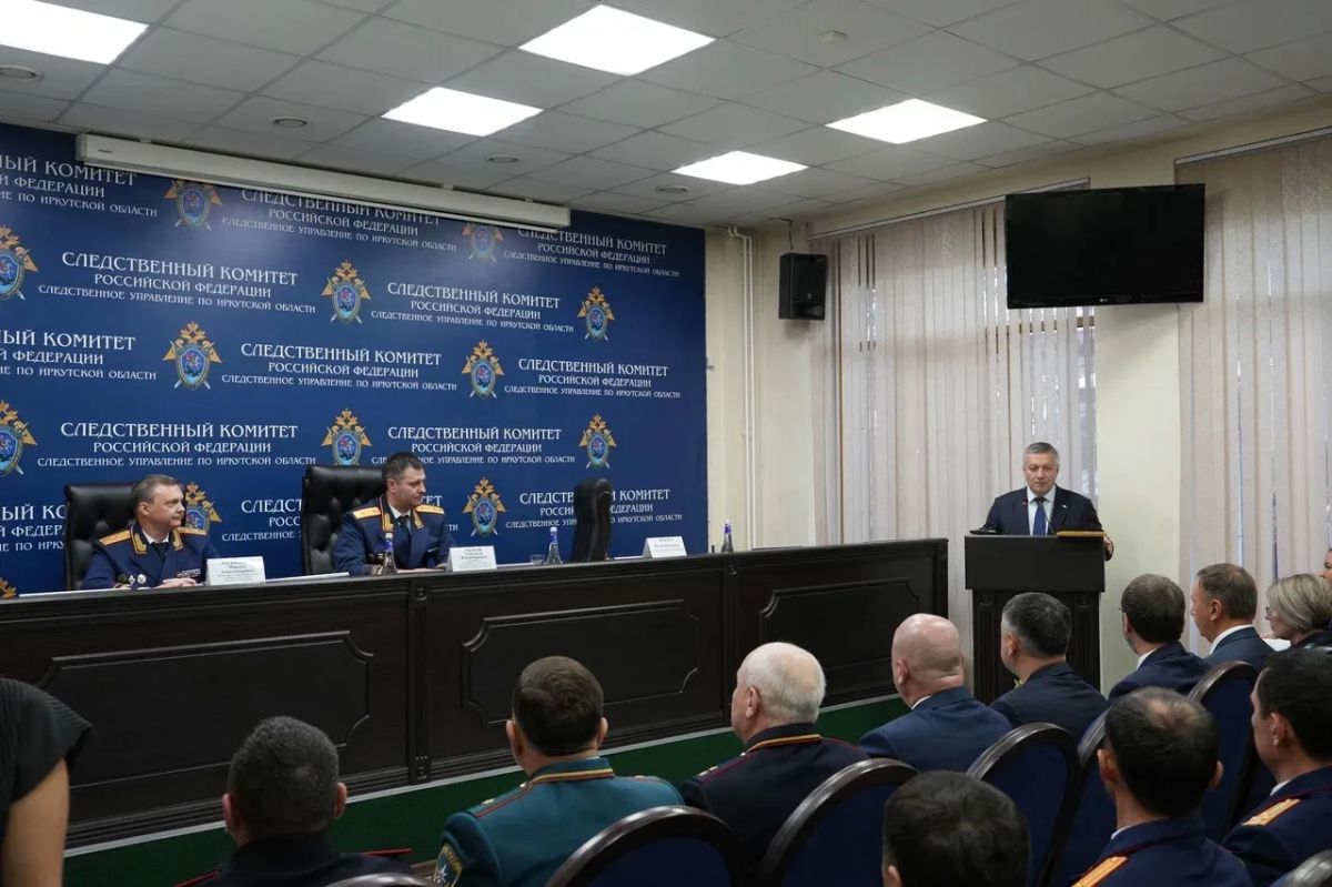 В областном центре представили нового руководителя Следственного комитета России по Иркутской области В областном центре представили нового руководителя Следственного комитета России по Иркутской области