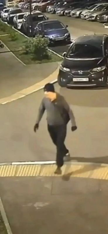 В Иркутске полицейские разыскивают мужчин, возможно причастных к хищению транспортных средств В Иркутске полицейские разыскивают мужчин, возможно причастных к хищению транспортных средств