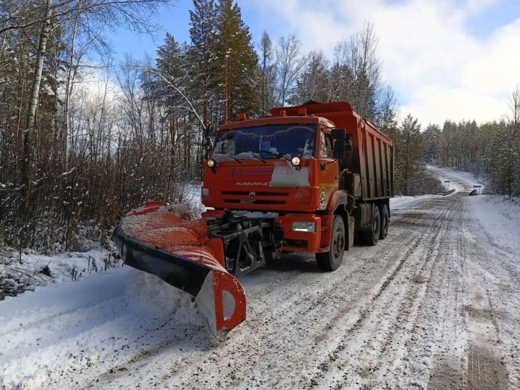 Снегопад парализовал движение на дорогах Приангарья Снегопад парализовал движение на дорогах Приангарья