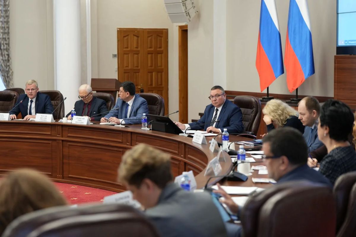 Трехсторонняя комиссия рекомендовала предприятиям и муниципалитетам разработать и принять корпоративные программы по поддержке семей Трехсторонняя комиссия рекомендовала предприятиям и муниципалитетам разработать и принять корпоративные программы по поддержке семей