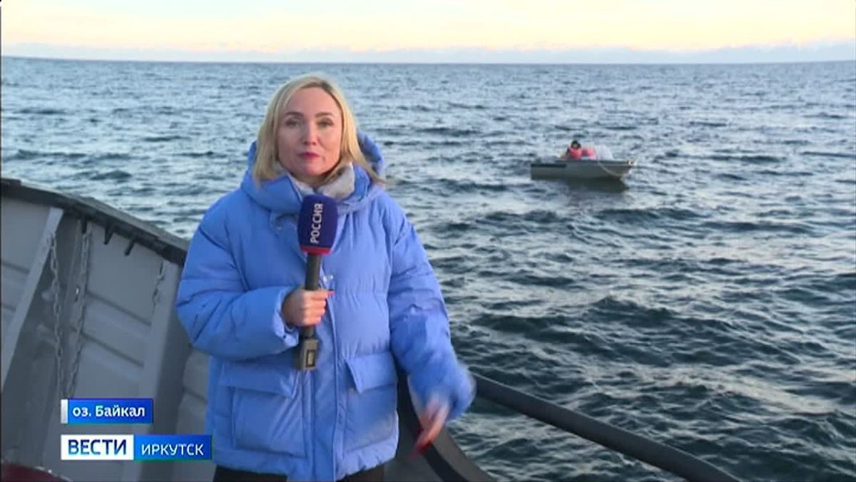 заключительную к этом сезоне экспедицию по Байкалу вышли иркутские ученые