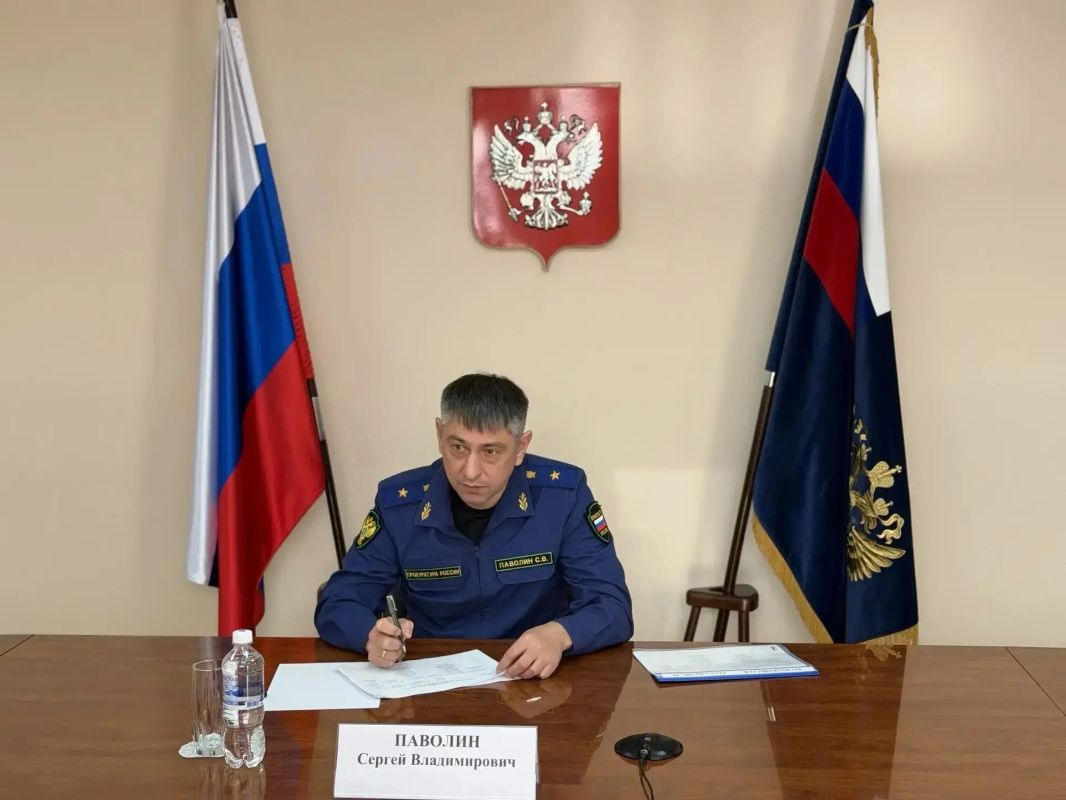 Прокурор Иркутской области Паволин С.В. провел личный прием граждан, проживающих в отдаленных местностях Нукутского района