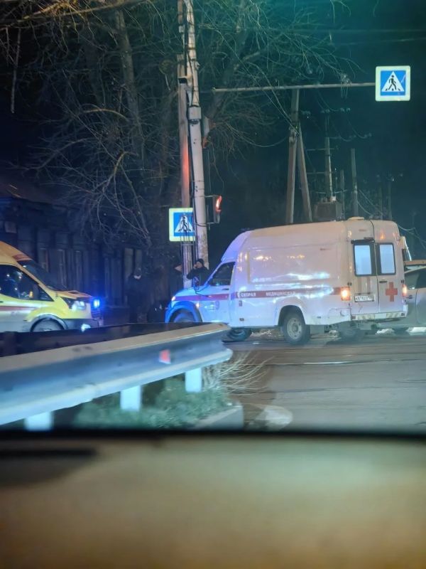 В Иркутске скорая столкнулась с Toyota Prius В Иркутске скорая столкнулась с Toyota Prius