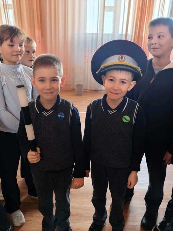 Когда мечта становится ближе: встречи госавтоинспекторов со школьниками Усть-Илимского района Когда мечта становится ближе: встречи госавтоинспекторов со школьниками Усть-Илимского района