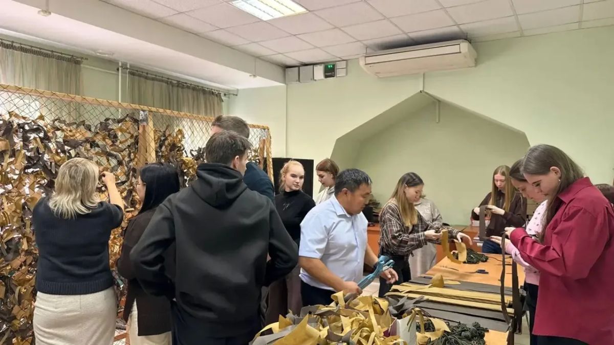 В рамках Всероссийского проекта "Первые в профессии" УФК по Иркутской области совместно с региональным отделением «Движение Первых» организовали проведение экскурсионной программы для студентов ГБПОУ "Иркутский аграрный... В рамках Всероссийского проекта "Первые в профессии" УФК по Иркутской области совместно с региональным отделением «Движение Первых» организовали проведение экскурсионной программы для студентов ГБПОУ "Иркутский аграрный...
