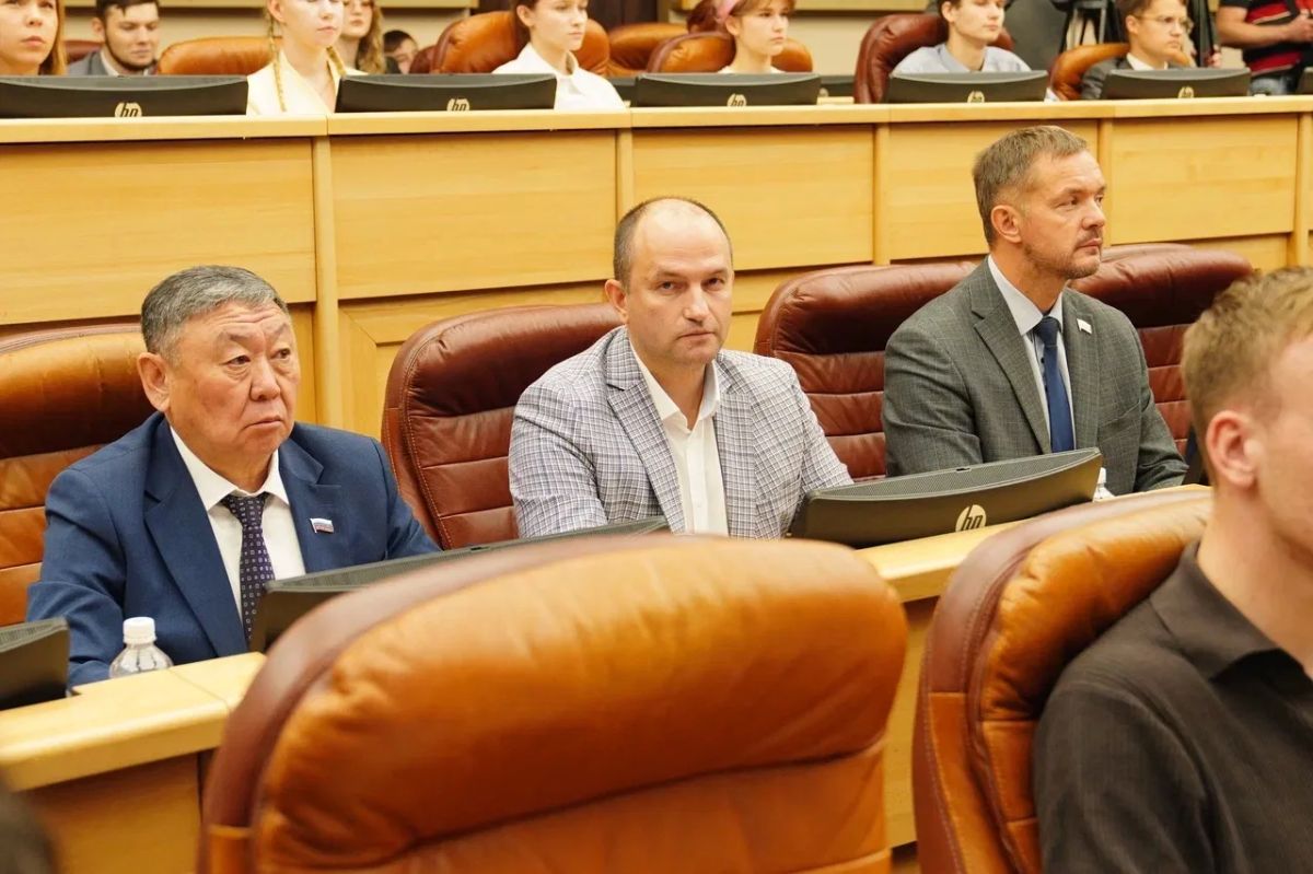 Молодежный парламент разработал проект закона о запрете продажи вейпов в Иркутской области Молодежный парламент разработал проект закона о запрете продажи вейпов в Иркутской области