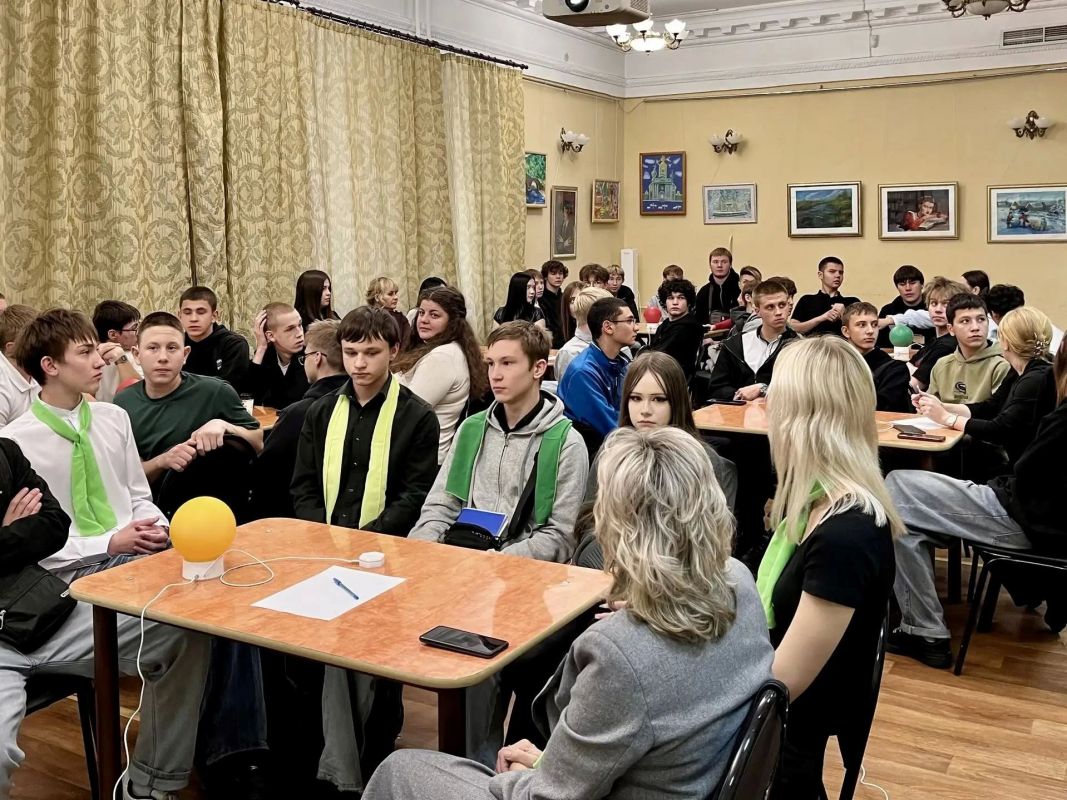 В Ангарске состоялся брейн-ринг «В трезвости – сила!» В Ангарске состоялся брейн-ринг «В трезвости – сила!»