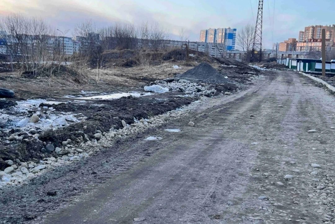 В Иркутске прокуратура добилась обустройства автодороги вблизи многоквартирных домов В Иркутске прокуратура добилась обустройства автодороги вблизи многоквартирных домов