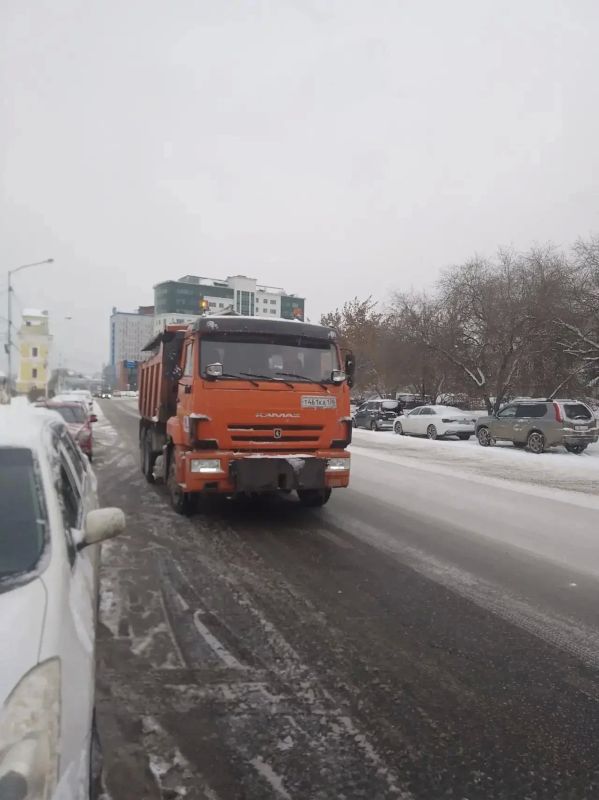 Мосты, магистрали и остановки: в Иркутске устраняют последствия непогоды Мосты, магистрали и остановки: в Иркутске устраняют последствия непогоды