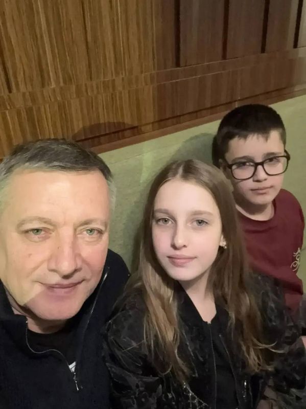 Губернатор Иркутской области отметил день рождения дочери и поблагодарил за поздравления Губернатор Иркутской области отметил день рождения дочери и поблагодарил за поздравления